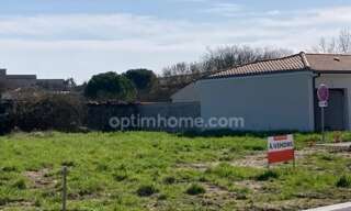 Terrain  555 m² à vendre à Châteaubernard (16100)