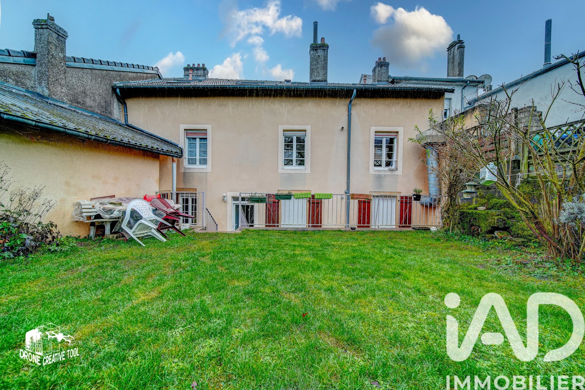 Hayange - 325m² - 1p.