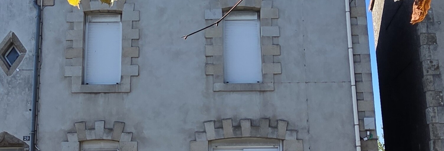 Maison 5 Pièces 87 m² à vendre à Saint-Pierre-des-Échaubrognes (79700)