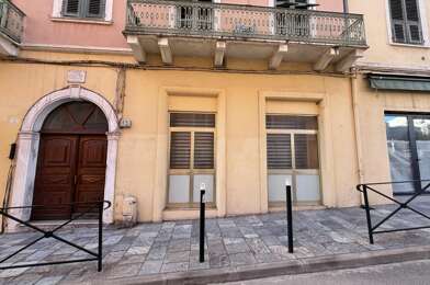 Commerce 2 pièces 980 €