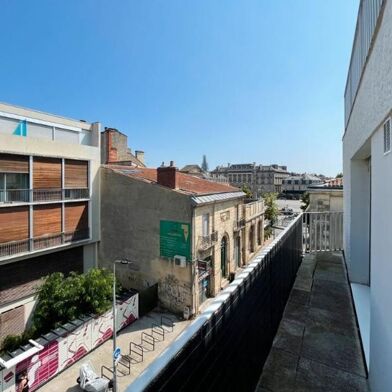 Appartement 1 pièces 880 €