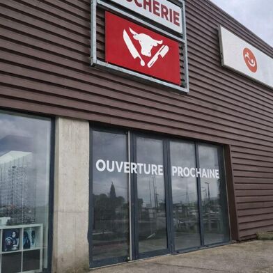 Commerce  313740 €