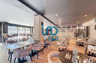 Commerce  875000 €