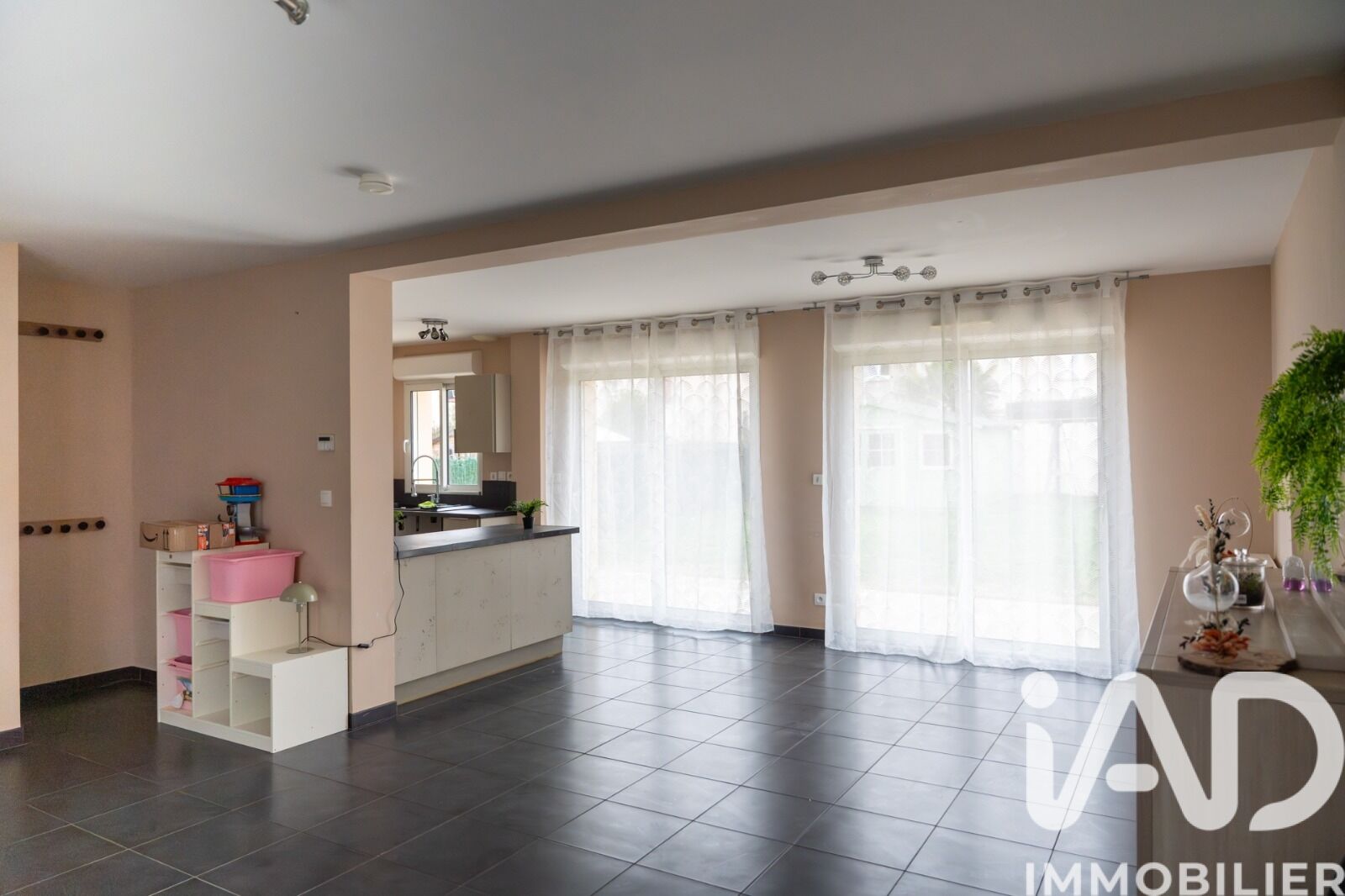 Vente Maison/villa 5 pièces - Photo 3