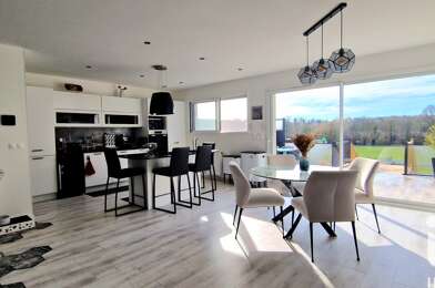 Maison 5 pièces 397000 €