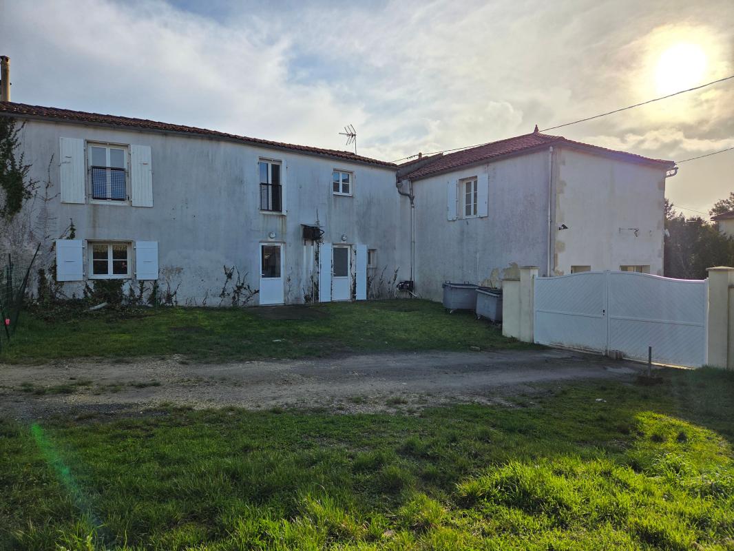 Immeuble  T5 à vendre Ardillières 17290