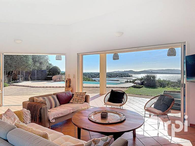Porto-Vecchio : Villa vue mer et montagne — photo 1