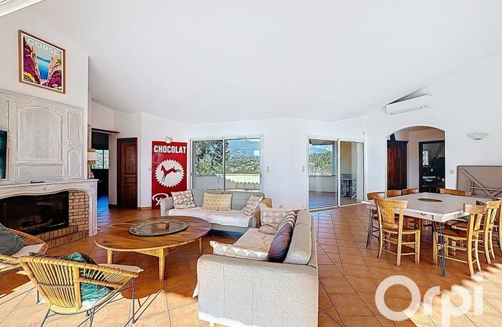 Porto-Vecchio : Villa vue mer et montagne — photo 4