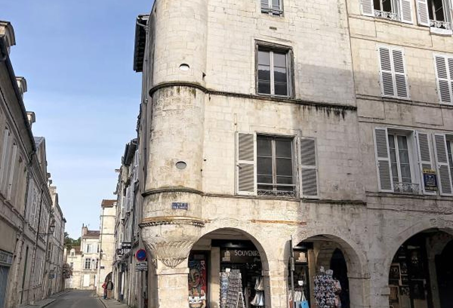 Maison À Vendre — photo 1