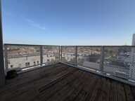 LA ROCHELLE – T2 AVEC TERRASSE, ASCENSEUR ET STATIONNEMENT — photo 2