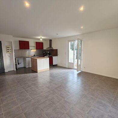 Maison 3 pièces 1050 €