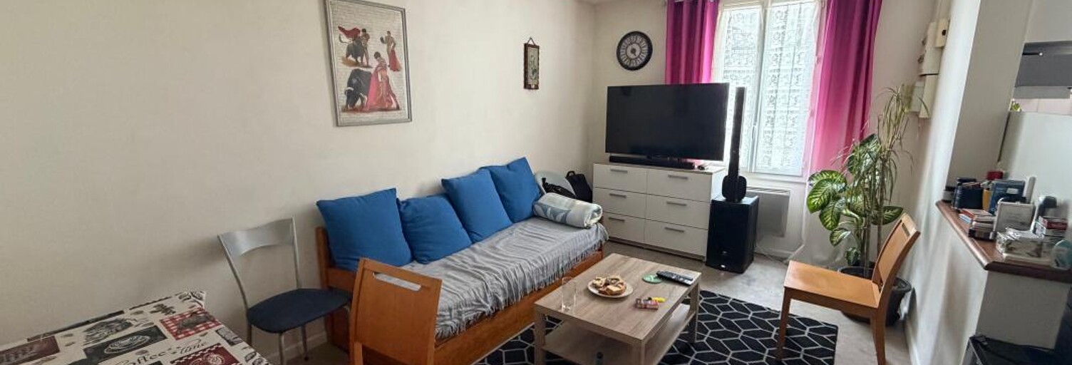 Immeuble  83 m² à vendre à Saint-Sever (40500)