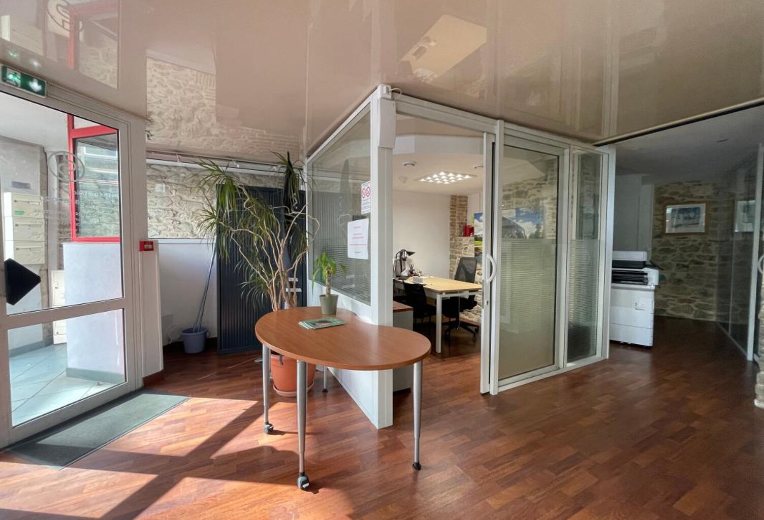Local professionnel / commercial – Centre-ville de Dax — photo 1