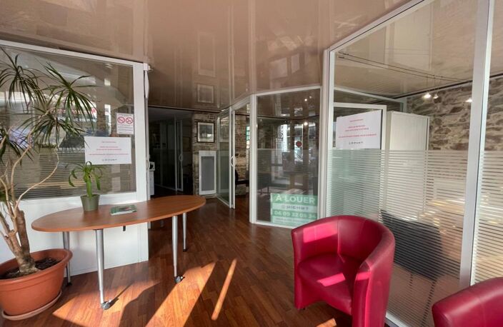 Local professionnel / commercial – Centre-ville de Dax — photo 2
