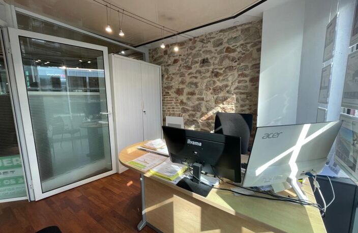 Local professionnel / commercial – Centre-ville de Dax — photo 4