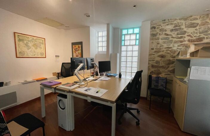 Local professionnel / commercial – Centre-ville de Dax — photo 5