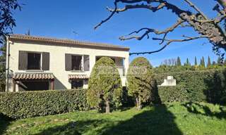 Maison 6 Pièces 305 m² à vendre à Saint-Étienne-du-Grès (13103)