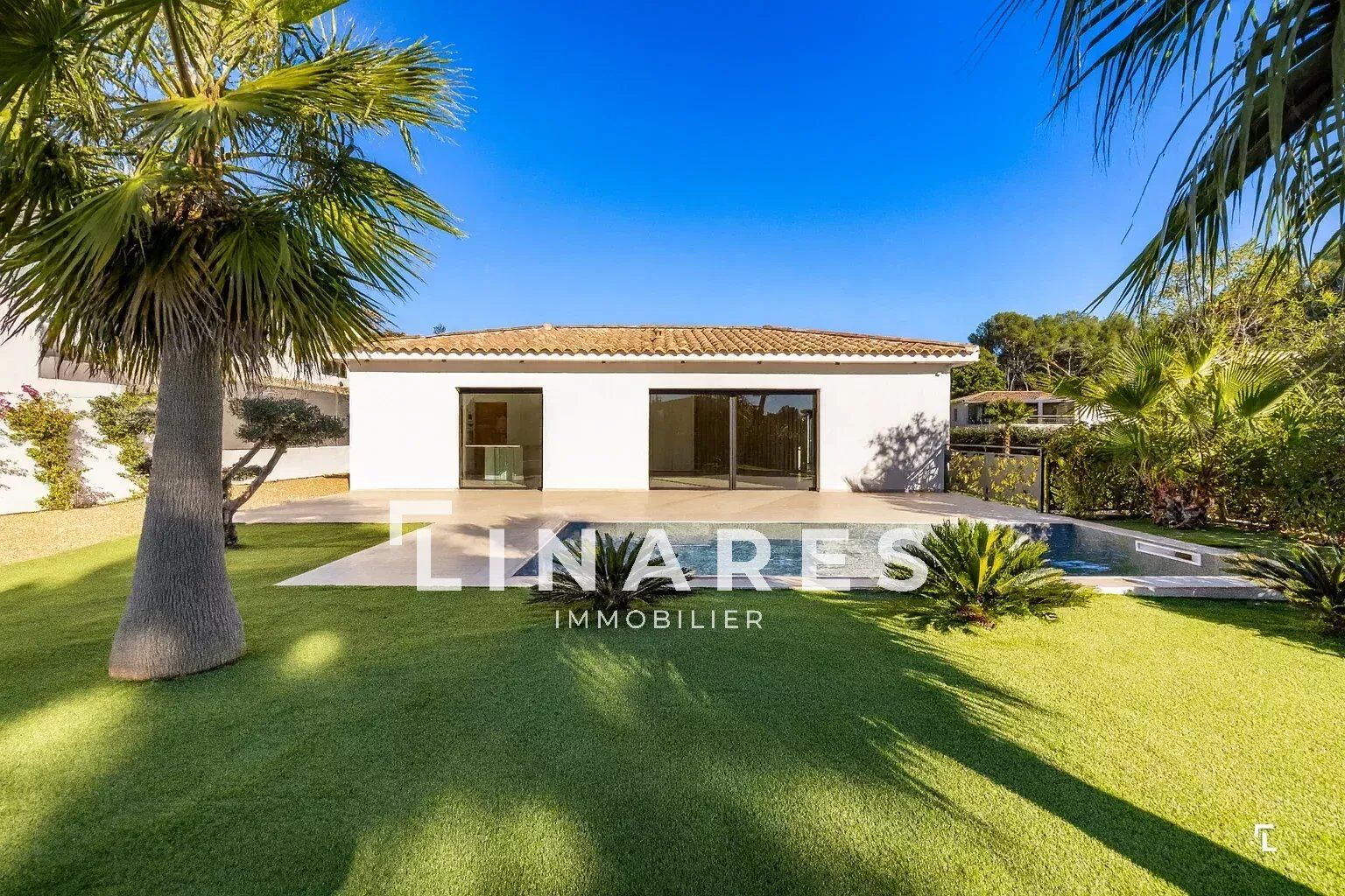 Villa / Maison  T7 à vendre Sanary-sur-Mer 83110