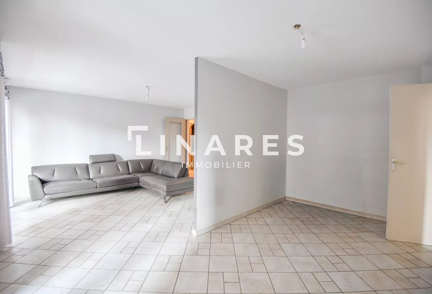 LE FAMILIAL - Appartement T4 de 106m2 - Balcons - 13004 Chartreu — photo 1