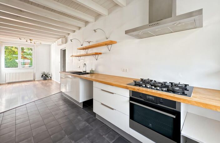 À Vendre - Maison avec Garage, Piscine et Jardin - AUCAMVILLE — photo 5