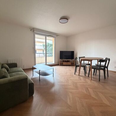 Appartement 3 pièces 980 €