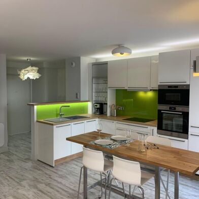 Appartement 3 pièces 1225 €