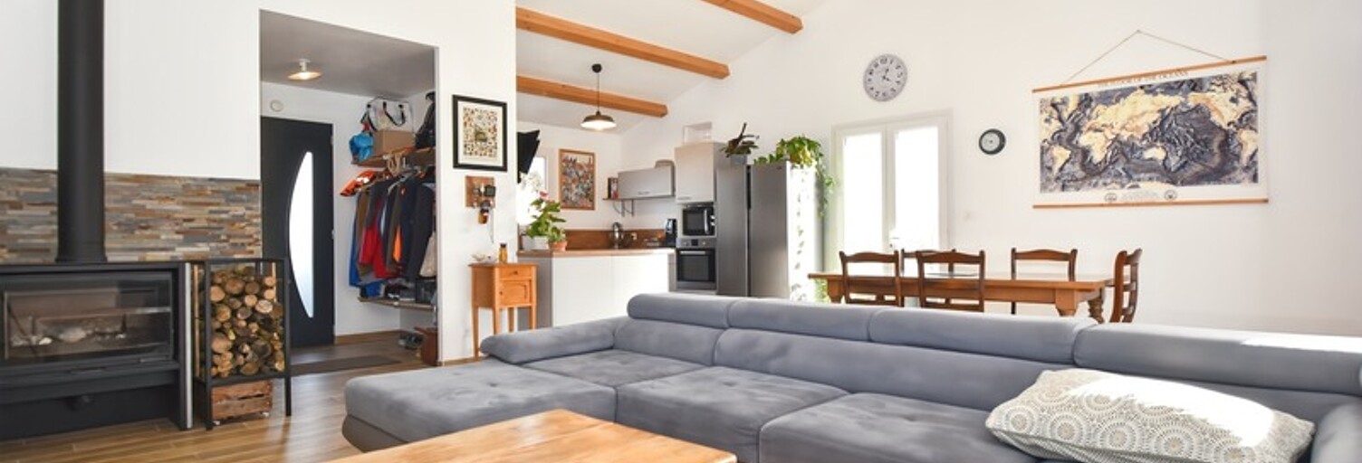 Maison 5 Pièces 106 m² à vendre à Bouhet (17540)