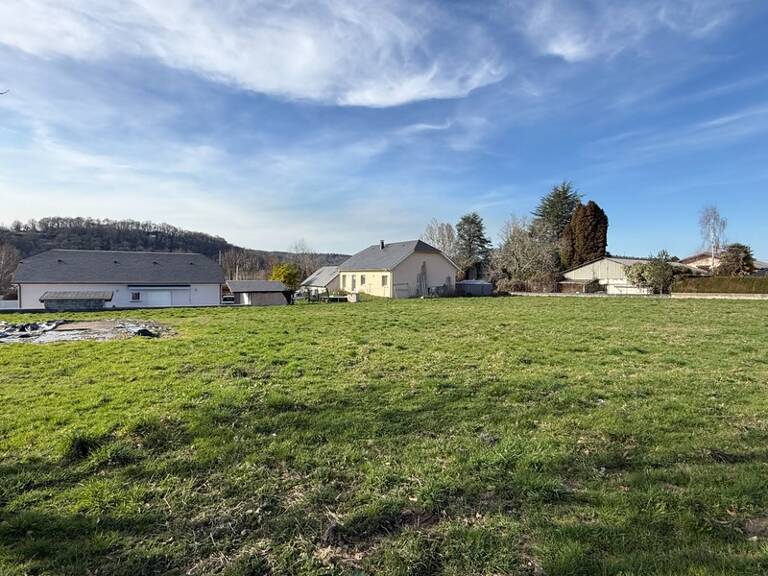 Terrain de 2 457 m², idéal projet professionnel — photo 1