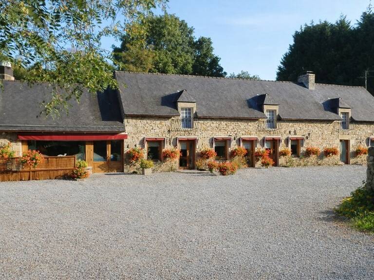 À VENDRE – FONDS DE COMMERCE RESTAURANT AVEC LICENCE IV – SECTEUR DINAN — photo 1