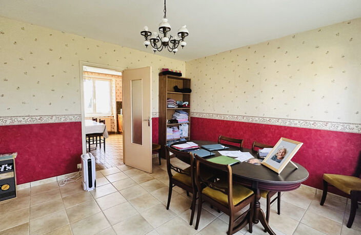 À vendre – CAMARET-SUR-MER  Spacieuse maison traditionnelle à deux pas des plages et du centre-ville — photo 3