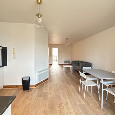 Appartement 3 pièces 1005 €