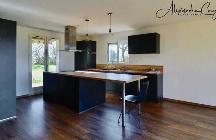 A vendre DOURGNE (Tarn) maison rénovée de 153 m², 4 chambres, vue dégagée sur la Montagne Noire, terrain 1,79 ha — photo 5