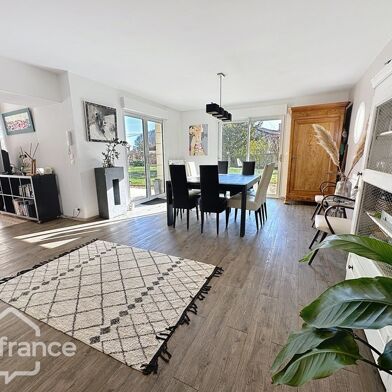 Maison 8 pièces 275000 €