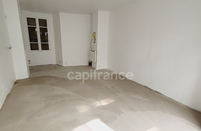 Boutique /Local/bureau à louer PARIS 9EME ARRONDISSEMENT (75) — photo 2