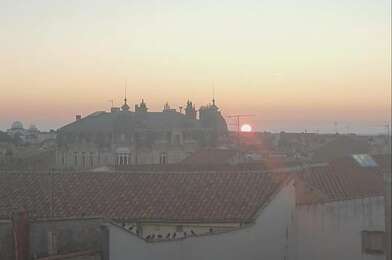 Appartement 6 pièces 360 €