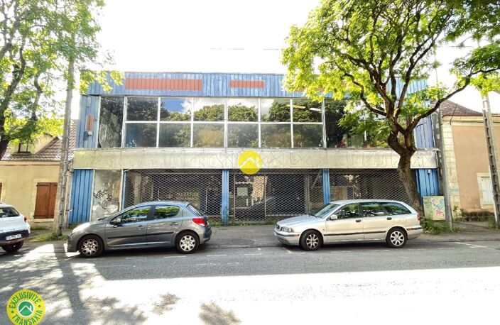 LOCAL COMMERCIAL — photo 3