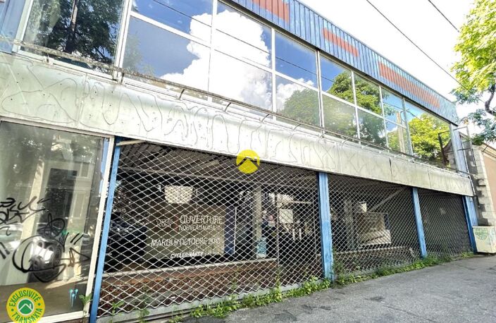 LOCAL COMMERCIAL — photo 4