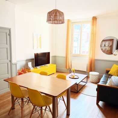 Appartement 5 pièces 475 €