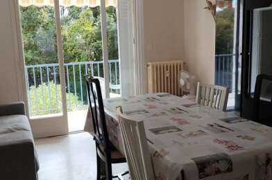 Appartement 3 pièces 910 €