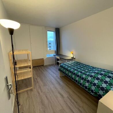 Appartement 5 pièces 550 €
