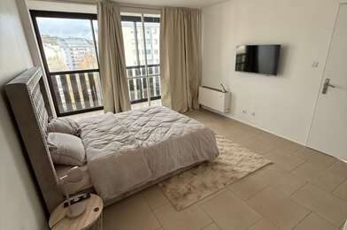 Appartement 4 pièces 700 €