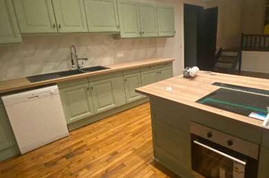 Appartement 6 pièces 390 €