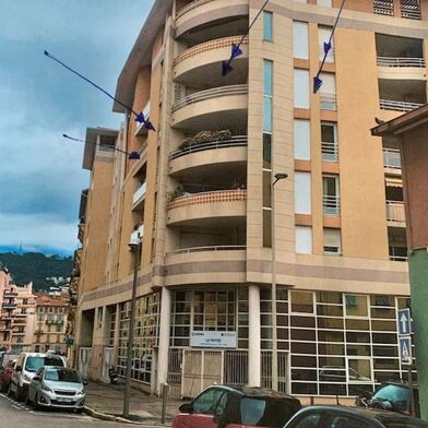 Appartement 3 pièces 1350 €