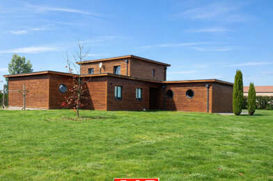 Maison 10 pièces 353600 €