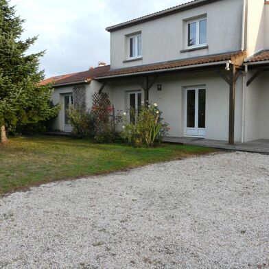 Maison 7 pièces 500 €