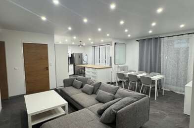 Appartement 6 pièces 460 €