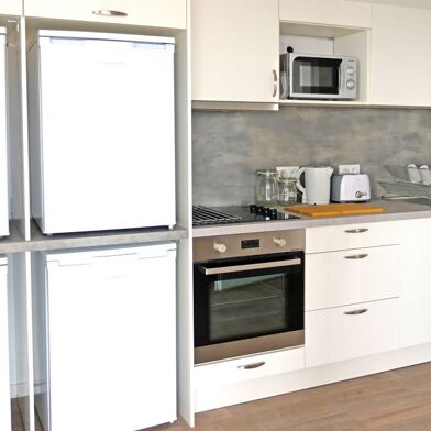 Appartement 4 pièces 1160 €