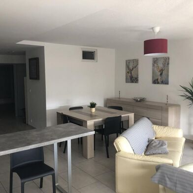 Appartement 4 pièces 1290 €