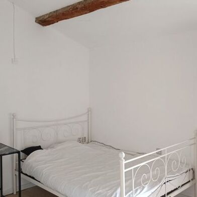 Appartement 6 pièces 360 €