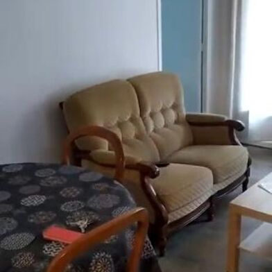 Appartement 3 pièces 870 €